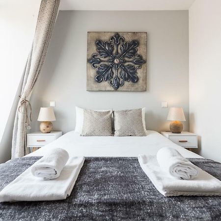 Rossio Penthouse Three-Bedroom Apartment W/ River View And Parking - By Lu Holidays Lisbona Esterno foto