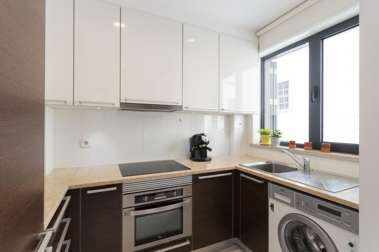 Rossio Penthouse Three-Bedroom Apartment W/ River View And Parking - By Lu Holidays Lisbona Esterno foto