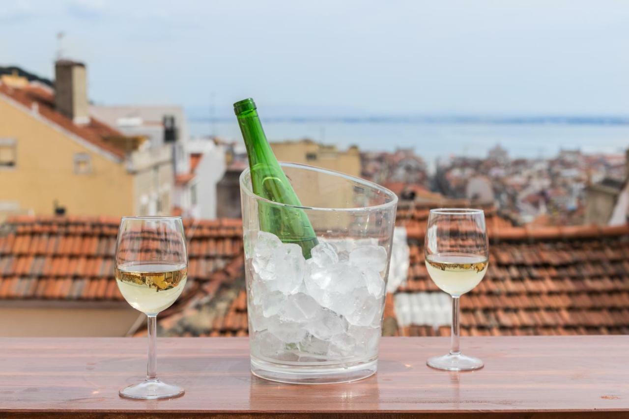 Rossio Penthouse Three-Bedroom Apartment W/ River View And Parking - By Lu Holidays Lisbona Esterno foto